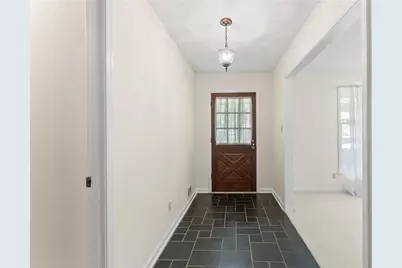 708 Rollingwood Drive, Stone Mountain, GA 30087 - Photo 4