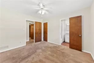 708 Rollingwood Dr, Stone Mountain, GA 30087 - Photo 18