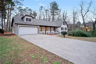 5464 Breathitt Dr SW, Lilburn, GA 30047 - Photo 2