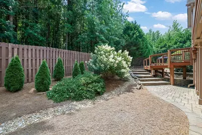 1675 Dew Place, Marietta, GA 30064 - Photo 10