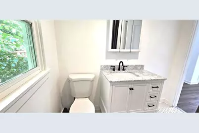 3230 W Shadowlawn Avenue NE #Garage Apt, Atlanta, GA 30305 - Photo 6