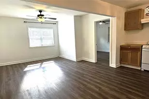 3230 W Shadowlawn Ave NE, Atlanta, GA 30305 - Photo 2