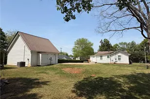 5919 River Rd, Flowery Branch, GA 30542 - Photo 2