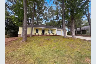 85 Hartley Woods Drive NE, Kennesaw, GA 30144 - Photo 2
