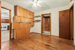 7019 Lake View Ln, Doraville, GA 30360 - Photo 18