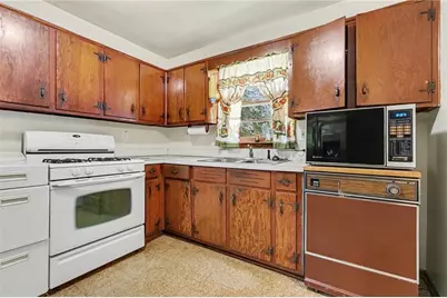 7019 Lakeview Lane, Peachtree Corners, GA 30360 - Photo 12