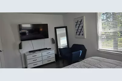 606 W Lake Avenue NW, Atlanta, GA 30318 - Photo 8