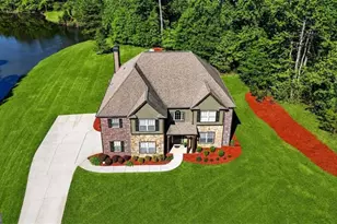 3 Westwood Lake Dr, Newnan, GA 30263 - Photo 2