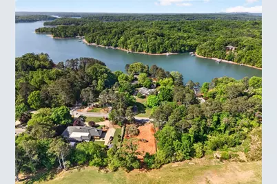 608 E Lake Drive, Gainesville, GA 30506 - Photo 10