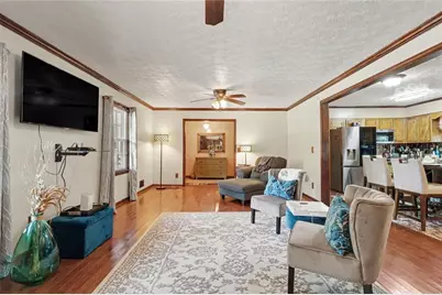 5385 Rockmoor Drive, Stone Mountain, GA 30088 - Photo 12