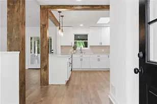 192 Shalloway Dr NE, Kennesaw, GA 30144 - Photo 2