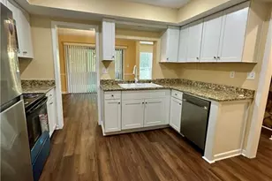 1051 Mariners Ct, Stone Mountain, GA 30083 - Photo 8