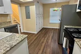 1051 Mariners Ct, Stone Mountain, GA 30083 - Photo 10