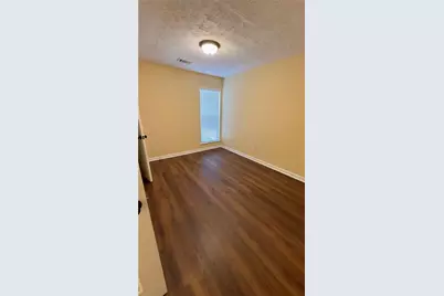 1051 Mariners Court, Stone Mountain, GA 30083 - Photo 18