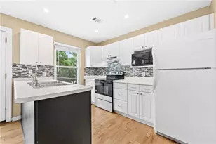 2266 Oak Glenn Cir, Duluth, GA 30096 - Photo 12