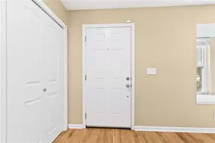 2266 Oak Glenn Cir, Duluth, GA 30096 - Photo 4
