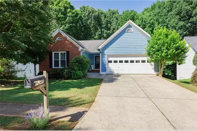 1040 Hillary Lane, Lawrenceville, GA 30043 - Photo 2