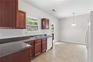5605 Grande River Rd, Atlanta, GA 30349 - Photo 16