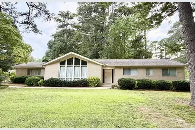 645 Dorsey Circle SW, Lilburn, GA 30047 - Photo 2