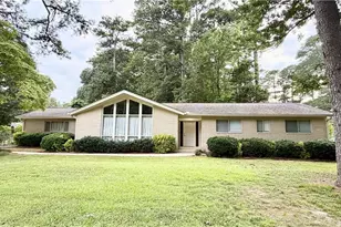 645 Dorsey Cir SW, Lilburn, GA 30047 - Photo 2