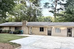 645 Dorsey Cir SW, Lilburn, GA 30047 - Photo 4