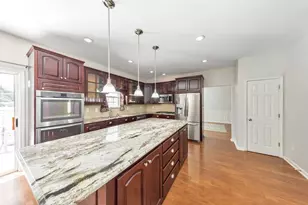 221 Courtland Oaks Dr SW, Marietta, GA 30060 - Photo 14