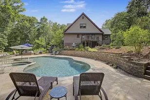 151 Hickory Pointe Dr, Athens, GA 30605 - Photo 2