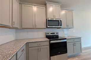1354 Willow Brk Cir, Jonesboro, GA 30238 - Photo 6