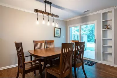 6391 Hawthorne Terrace, Peachtree Corners, GA 30092 - Photo 10