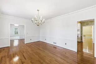 2859 Village Ct, Gainesville, GA 30506 - Photo 10