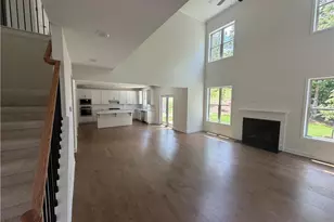 5837 Creek Indian Dr, Sugar Hill, GA 30518 - Photo 4