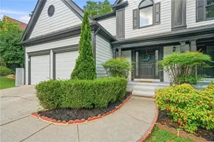 5160 Cinnabar Dr, Alpharetta, GA 30022 - Photo 2