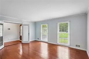 2615 Skyline Dr, Atlanta, GA 30337 - Photo 12