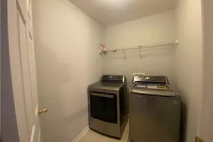 12945 Morningpark Cir, Alpharetta, GA 30004 - Photo 10