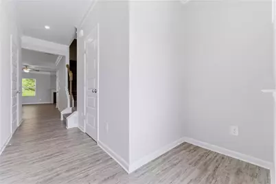 3847 Clarington Drive, Marietta, GA 30066 - Photo 4