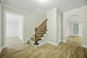 1801 Yorkshire Dr, Woodstock, GA 30189 - Photo 2