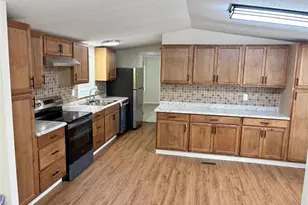 509 Emory Ln, Loganville, GA 30052 - Photo 8