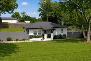 5961 Pine Rd, Atlanta, GA 30340 - Photo 6