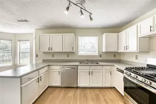 7119 Brecken Pl, Lithonia, GA 30058 - Photo 18
