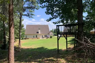 5515 Preserve Point, Flowery Branch, GA 30542 - Photo 8