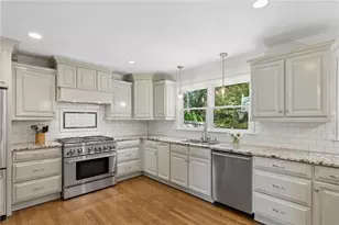 2559 Sharondale Dr NE, Atlanta, GA 30305 - Photo 16