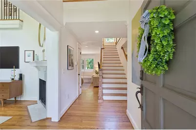 2559 Sharondale Drive NE, Atlanta, GA 30305 - Photo 4