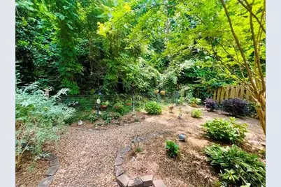 831 Lake Hollow Boulevard SW, Marietta, GA 30064 - Photo 22