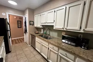 831 Lake Hollow Blvd SW, Marietta, GA 30064 - Photo 4
