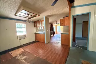 1633 Butterfly Ln, Statham, GA 30666 - Photo 14