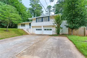 3499 Creekview Cir, Stone Mountain, GA 30083 - Photo 2