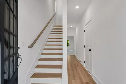 2735 Hallwood Lane, Suwanee, GA 30024 - Photo 8
