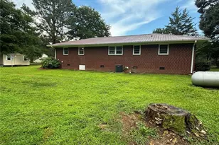 115 Pineview Ln, Hartwell, GA 30643 - Photo 4
