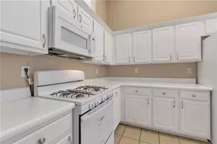 2513 Laurelfield Dr, Grayson, GA 30017 - Photo 12