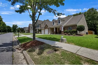 2511 Southhaven Lane, Buford, GA 30519 - Photo 2